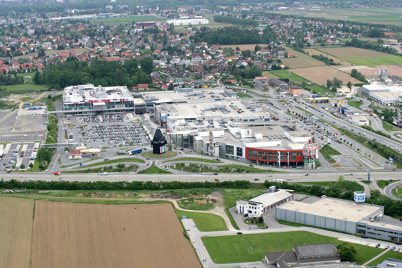 Shoppingcenter Seiersberg ETHERMA Freiflächenheizung